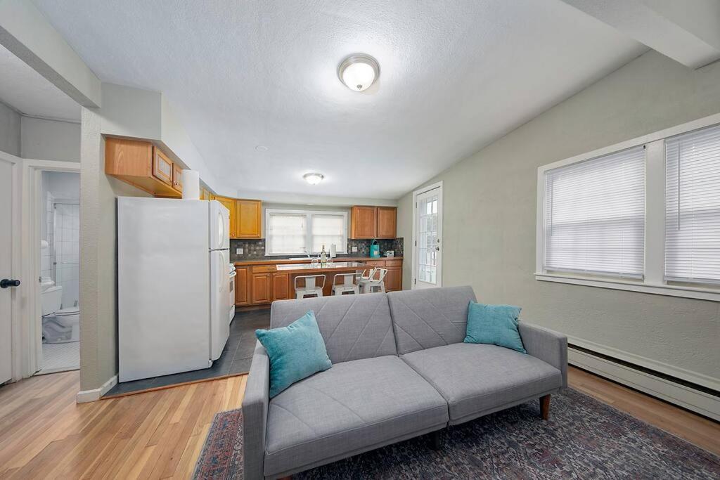Couples And Beach Lovers Meet Your Needs In One Location Marblehead Exterior foto